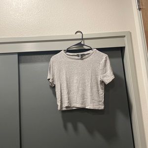 grey cropped short sleeve